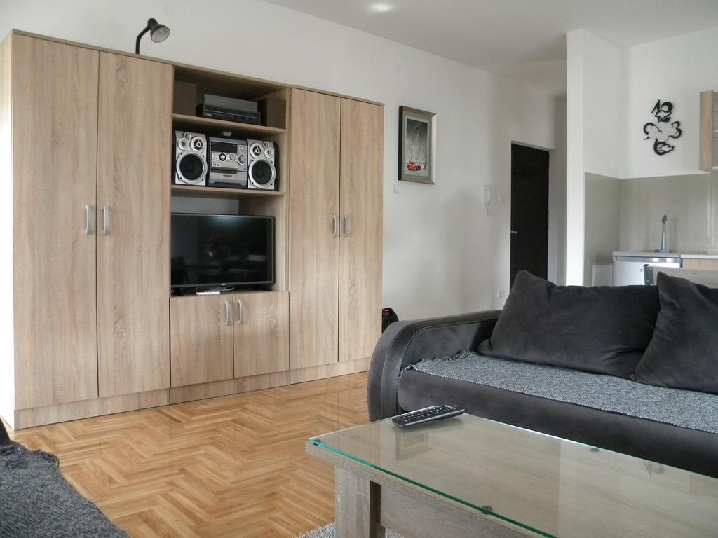 Apartment Srebrni Oblak Aranđelovac Extérieur photo